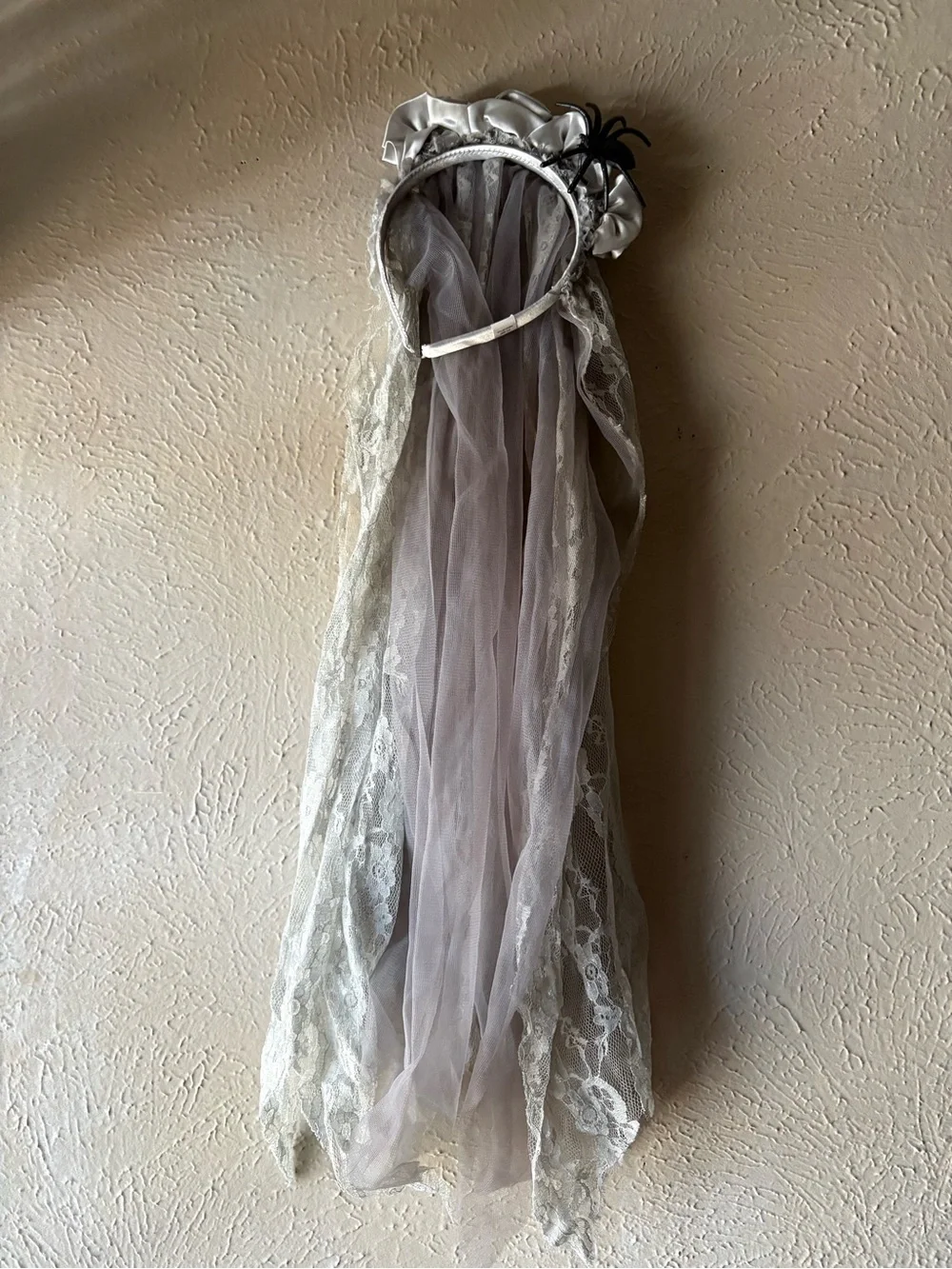 Dreamgirl Girls' Silver Gray Ghost Bride Costume
